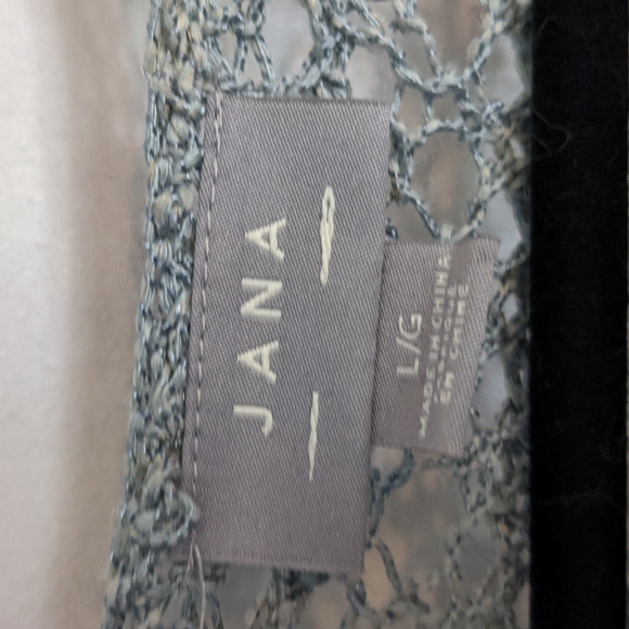 Women's large knitted sweater - Picture 3 of 4